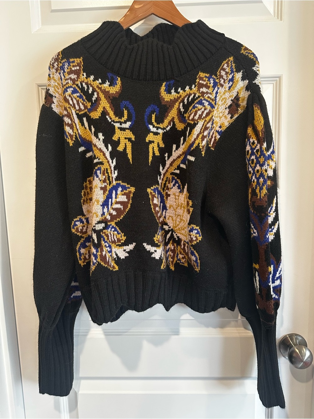 FARM Rio Arabesque Paradise Knit Sweater Black Floral Jacquard Mock Neck XL NWT - Picture 5 of 11